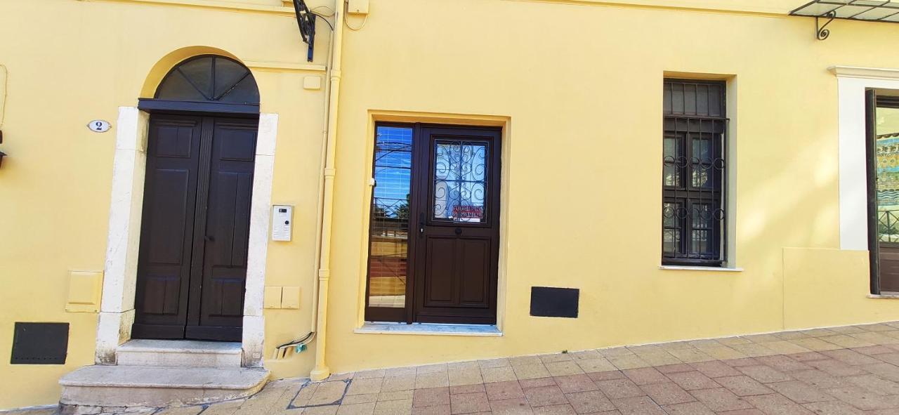 Superbe Appartement 2 Pieces A 2 Pas De La Plage,Dans La Vieille Ville 芒通 外观 照片